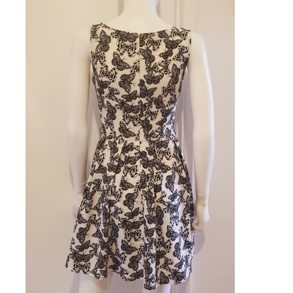 Small Black & White Sleeveless Butterfly Print Dress - Picture 2 of 3